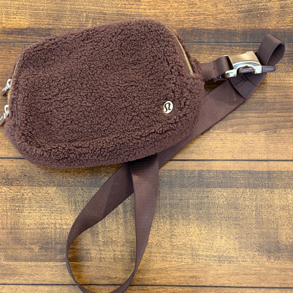 NWT Lululemon Brown Fleece Crossbody Bag